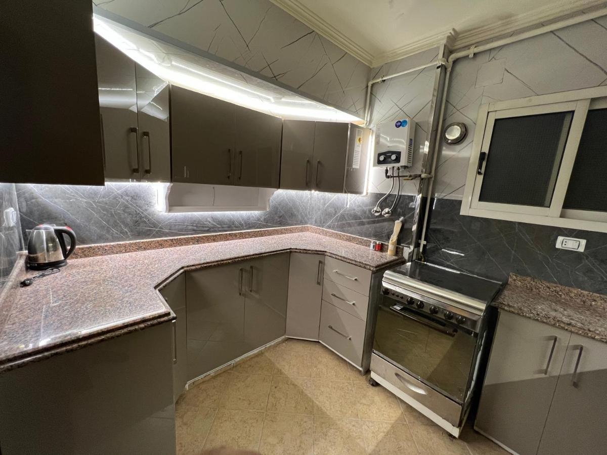 Modern Stars Nasr Apartment: 3 Rooms, 2 Baths, Balcony