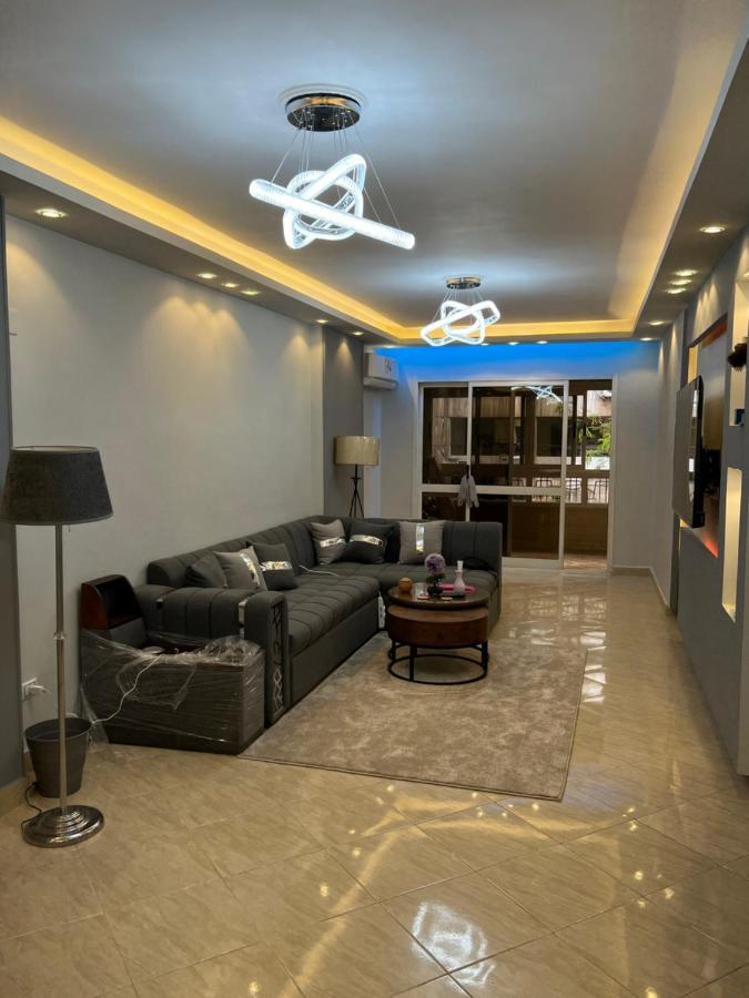 Apartment Modern Stars Nasr Apartment: 3 Rooms, 2 Baths, Balcony *